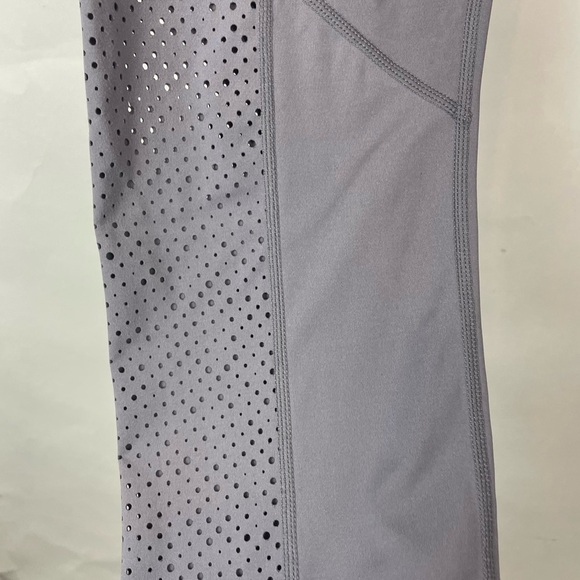 Varley Laser Cut Chester Leggings size Medium high rise purple ankle length - Picture 6 of 8